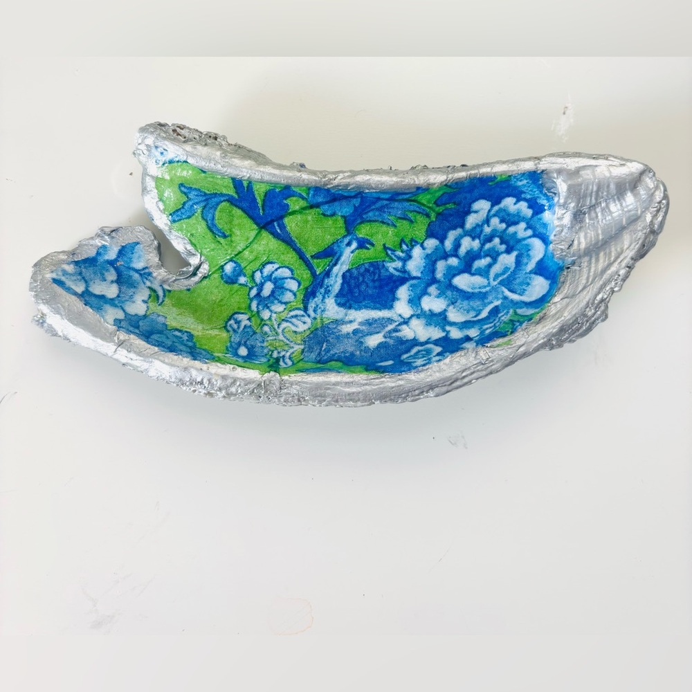 Handmade Oyster Shell Trinket Dish W/ Green and Blue Floral Decoupage Design - Picture 5 of 7